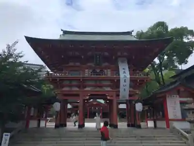 生田神社の山門・神門