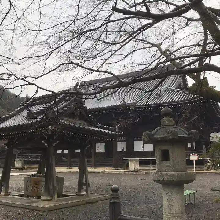 西教寺の本殿・本堂