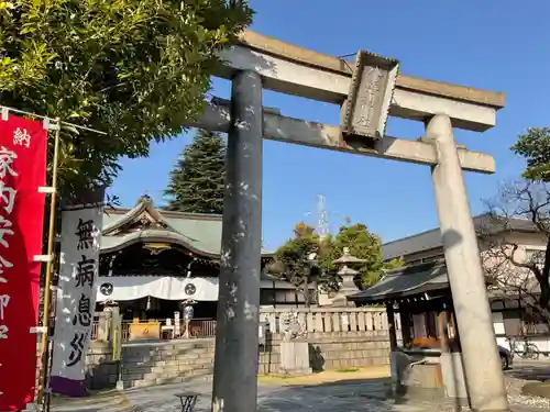 尾久八幡神社の鳥居