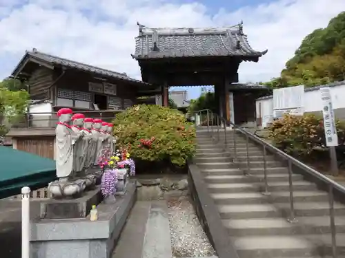 長泉寺の山門・神門