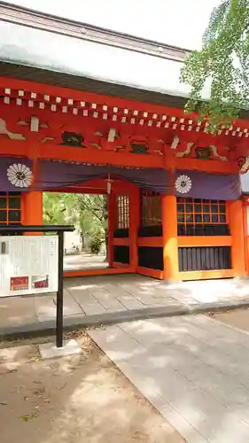 葛飾八幡宮の山門・神門