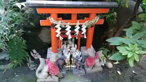 讃岐小白稲荷神社の鳥居