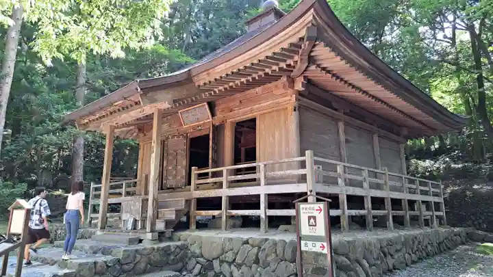 中尊寺金色堂の末社・摂社