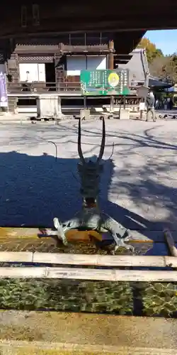 西教寺の手水舎