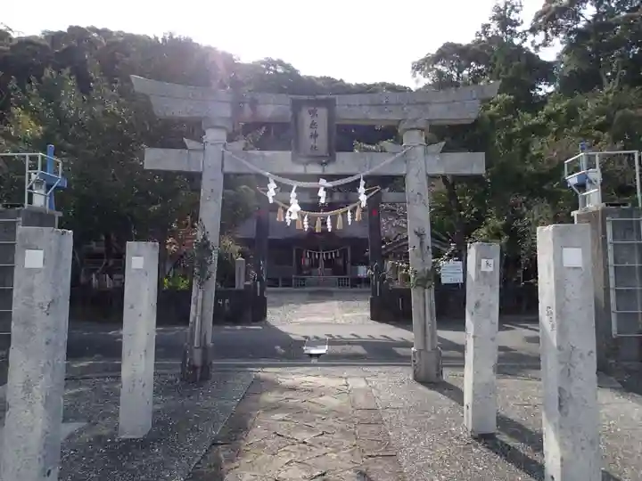 鳴無神社の鳥居