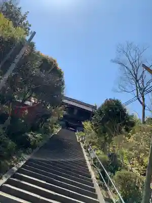 高津柿本神社の山門・神門