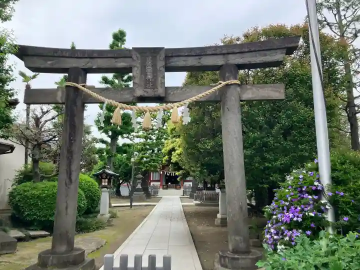 薭田神社の{uncategorized: "未分類", other: "その他", undefined: "問題あり", building: "その他建物", grave: "お墓", sacred_gate: "鳥居", guardian: "狛犬", statue: "像", buddha: "仏像", history: "歴史", nature: "自然", garden: "庭園", animal: "動物", pagoda: "塔", temizu: "手水舎", mountain_gate: "山門・神門", sanctuary: "本殿・本堂", subordinate: "末社・摂社", art: "芸術", scenery: "景色", jizo: "地蔵", ema: "絵馬", goshuin: "御朱印", omikuji: "おみくじ", items: "授与品その他", amulet: "お守り", goshuincho: "御朱印帳", eats: "食事", festival: "お祭り", votive_dance: "神楽", shichigosan: "七五三参", wedding: "結婚式", experience: "体験その他", initially: "初詣", around: "周辺", anti_infection: "感染症対策"}