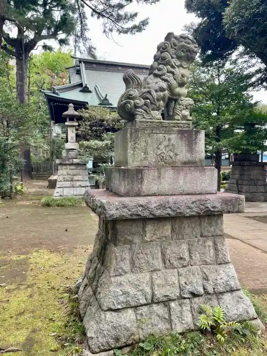 上高田氷川神社の{uncategorized: "未分類", other: "その他", undefined: "問題あり", building: "その他建物", grave: "お墓", sacred_gate: "鳥居", guardian: "狛犬", statue: "像", buddha: "仏像", history: "歴史", nature: "自然", garden: "庭園", animal: "動物", pagoda: "塔", temizu: "手水舎", mountain_gate: "山門・神門", sanctuary: "本殿・本堂", subordinate: "末社・摂社", art: "芸術", scenery: "景色", jizo: "地蔵", ema: "絵馬", goshuin: "御朱印", omikuji: "おみくじ", items: "授与品その他", amulet: "お守り", goshuincho: "御朱印帳", eats: "食事", festival: "お祭り", votive_dance: "神楽", shichigosan: "七五三参", wedding: "結婚式", experience: "体験その他", initially: "初詣", around: "周辺", anti_infection: "感染症対策"}