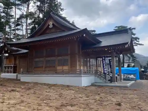 鬼越蒼前神社の本殿