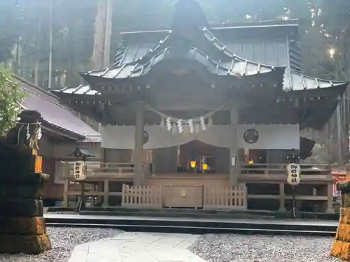 御岩神社の本殿・本堂