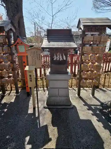 川越八幡宮の{uncategorized: "未分類", other: "その他", undefined: "問題あり", building: "その他建物", grave: "お墓", sacred_gate: "鳥居", guardian: "狛犬", statue: "像", buddha: "仏像", history: "歴史", nature: "自然", garden: "庭園", animal: "動物", pagoda: "塔", temizu: "手水舎", mountain_gate: "山門・神門", sanctuary: "本殿・本堂", subordinate: "末社・摂社", art: "芸術", scenery: "景色", jizo: "地蔵", ema: "絵馬", goshuin: "御朱印", omikuji: "おみくじ", items: "授与品その他", amulet: "お守り", goshuincho: "御朱印帳", eats: "食事", festival: "お祭り", votive_dance: "神楽", shichigosan: "七五三参", wedding: "結婚式", experience: "体験その他", initially: "初詣", around: "周辺", anti_infection: "感染症対策"}