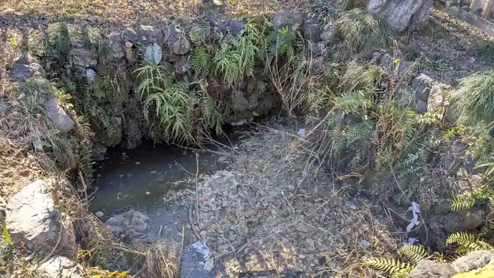 武甲山御嶽神社里宮の周辺