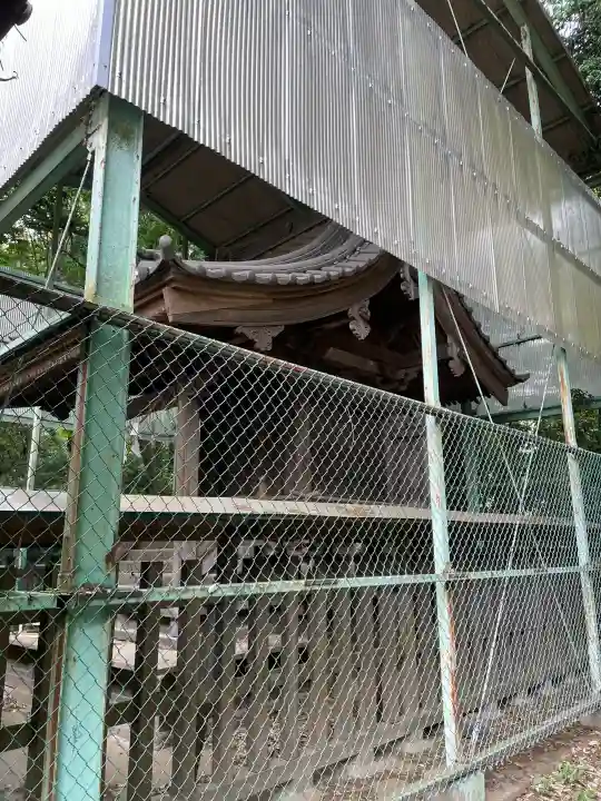 三蔵神社の{uncategorized: "未分類", other: "その他", undefined: "問題あり", building: "その他建物", grave: "お墓", sacred_gate: "鳥居", guardian: "狛犬", statue: "像", buddha: "仏像", history: "歴史", nature: "自然", garden: "庭園", animal: "動物", pagoda: "塔", temizu: "手水舎", mountain_gate: "山門・神門", sanctuary: "本殿・本堂", subordinate: "末社・摂社", art: "芸術", scenery: "景色", jizo: "地蔵", ema: "絵馬", goshuin: "御朱印", omikuji: "おみくじ", items: "授与品その他", amulet: "お守り", goshuincho: "御朱印帳", eats: "食事", festival: "お祭り", votive_dance: "神楽", shichigosan: "七五三参", wedding: "結婚式", experience: "体験その他", initially: "初詣", around: "周辺", anti_infection: "感染症対策"}