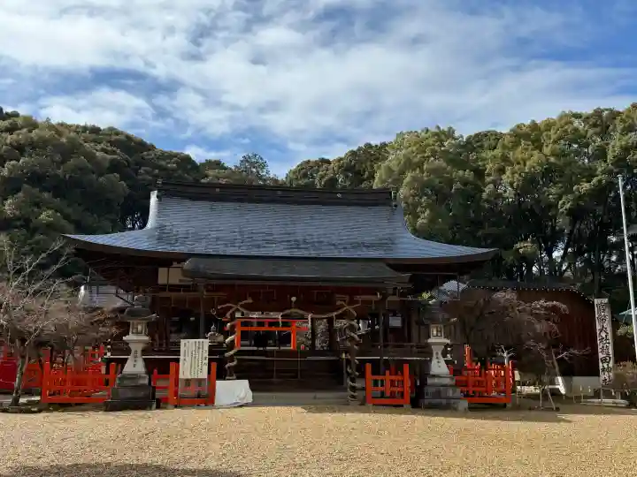 龍田大社の{uncategorized: "未分類", other: "その他", undefined: "問題あり", building: "その他建物", grave: "お墓", sacred_gate: "鳥居", guardian: "狛犬", statue: "像", buddha: "仏像", history: "歴史", nature: "自然", garden: "庭園", animal: "動物", pagoda: "塔", temizu: "手水舎", mountain_gate: "山門・神門", sanctuary: "本殿・本堂", subordinate: "末社・摂社", art: "芸術", scenery: "景色", jizo: "地蔵", ema: "絵馬", goshuin: "御朱印", omikuji: "おみくじ", items: "授与品その他", amulet: "お守り", goshuincho: "御朱印帳", eats: "食事", festival: "お祭り", votive_dance: "神楽", shichigosan: "七五三参", wedding: "結婚式", experience: "体験その他", initially: "初詣", around: "周辺", anti_infection: "感染症対策"}