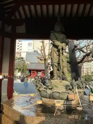 浅草寺の{uncategorized: "未分類", other: "その他", undefined: "問題あり", building: "その他建物", grave: "お墓", sacred_gate: "鳥居", guardian: "狛犬", statue: "像", buddha: "仏像", history: "歴史", nature: "自然", garden: "庭園", animal: "動物", pagoda: "塔", temizu: "手水舎", mountain_gate: "山門・神門", sanctuary: "本殿・本堂", subordinate: "末社・摂社", art: "芸術", scenery: "景色", jizo: "地蔵", ema: "絵馬", goshuin: "御朱印", omikuji: "おみくじ", items: "授与品その他", amulet: "お守り", goshuincho: "御朱印帳", eats: "食事", festival: "お祭り", votive_dance: "神楽", shichigosan: "七五三参", wedding: "結婚式", experience: "体験その他", initially: "初詣", around: "周辺", anti_infection: "感染症対策"}