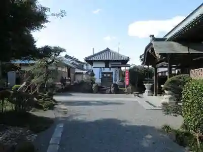 長松寺の本殿