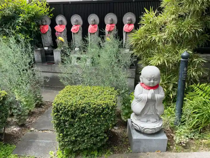 大林院の{uncategorized: "未分類", other: "その他", undefined: "問題あり", building: "その他建物", grave: "お墓", sacred_gate: "鳥居", guardian: "狛犬", statue: "像", buddha: "仏像", history: "歴史", nature: "自然", garden: "庭園", animal: "動物", pagoda: "塔", temizu: "手水舎", mountain_gate: "山門・神門", sanctuary: "本殿・本堂", subordinate: "末社・摂社", art: "芸術", scenery: "景色", jizo: "地蔵", ema: "絵馬", goshuin: "御朱印", omikuji: "おみくじ", items: "授与品その他", amulet: "お守り", goshuincho: "御朱印帳", eats: "食事", festival: "お祭り", votive_dance: "神楽", shichigosan: "七五三参", wedding: "結婚式", experience: "体験その他", initially: "初詣", around: "周辺", anti_infection: "感染症対策"}