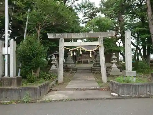 神明社の鳥居