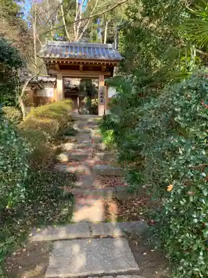 林照寺の山門・神門