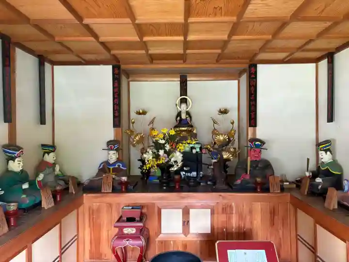 長光寺の{uncategorized: "未分類", other: "その他", undefined: "問題あり", building: "その他建物", grave: "お墓", sacred_gate: "鳥居", guardian: "狛犬", statue: "像", buddha: "仏像", history: "歴史", nature: "自然", garden: "庭園", animal: "動物", pagoda: "塔", temizu: "手水舎", mountain_gate: "山門・神門", sanctuary: "本殿・本堂", subordinate: "末社・摂社", art: "芸術", scenery: "景色", jizo: "地蔵", ema: "絵馬", goshuin: "御朱印", omikuji: "おみくじ", items: "授与品その他", amulet: "お守り", goshuincho: "御朱印帳", eats: "食事", festival: "お祭り", votive_dance: "神楽", shichigosan: "七五三参", wedding: "結婚式", experience: "体験その他", initially: "初詣", around: "周辺", anti_infection: "感染症対策"}