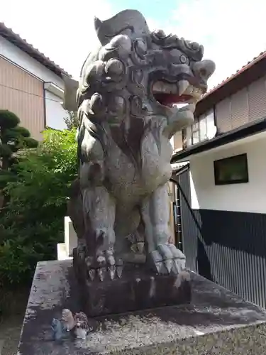 御嶽神社茅萱宮の狛犬