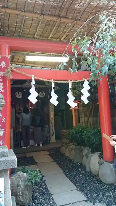 宝珠稲荷神社の本殿・本堂