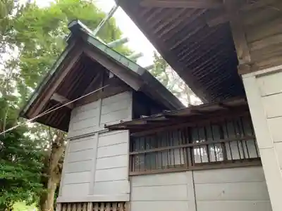 諏訪神社の本殿・本堂