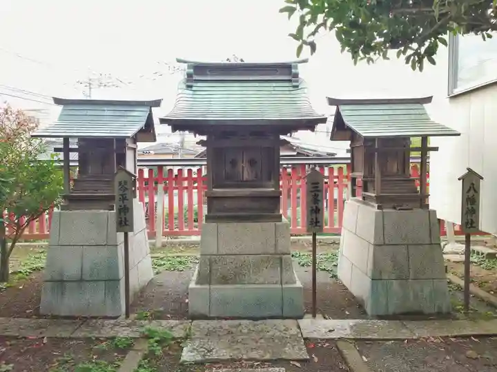 六塚稲荷神社(埼玉県)
