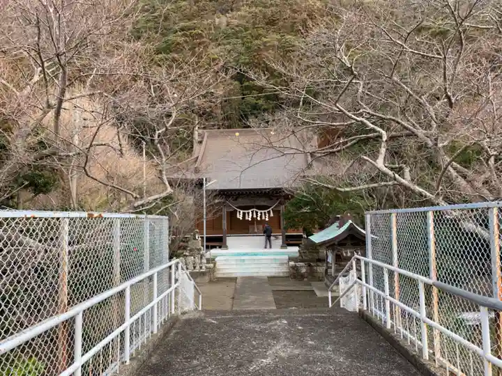 八幡神社の本殿・本堂