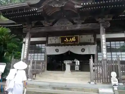 切幡寺の本殿・本堂
