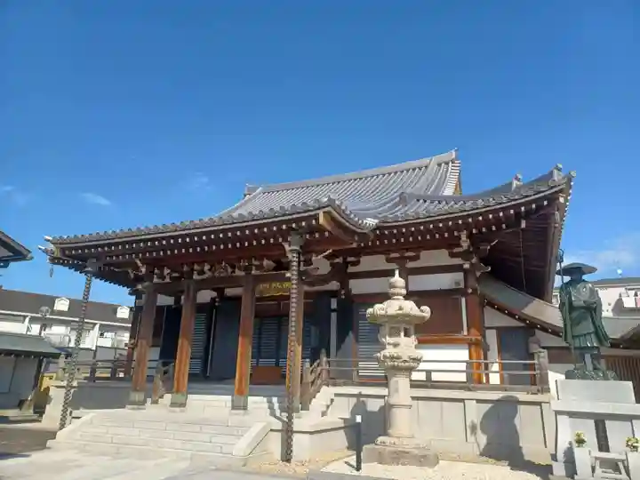 満願寺の本殿・本堂