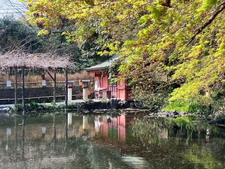 富士山本宮浅間大社の{uncategorized: "未分類", other: "その他", undefined: "問題あり", building: "その他建物", grave: "お墓", sacred_gate: "鳥居", guardian: "狛犬", statue: "像", buddha: "仏像", history: "歴史", nature: "自然", garden: "庭園", animal: "動物", pagoda: "塔", temizu: "手水舎", mountain_gate: "山門・神門", sanctuary: "本殿・本堂", subordinate: "末社・摂社", art: "芸術", scenery: "景色", jizo: "地蔵", ema: "絵馬", goshuin: "御朱印", omikuji: "おみくじ", items: "授与品その他", amulet: "お守り", goshuincho: "御朱印帳", eats: "食事", festival: "お祭り", votive_dance: "神楽", shichigosan: "七五三参", wedding: "結婚式", experience: "体験その他", initially: "初詣", around: "周辺", anti_infection: "感染症対策"}