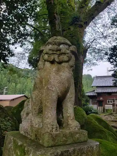 宮島神社の狛犬