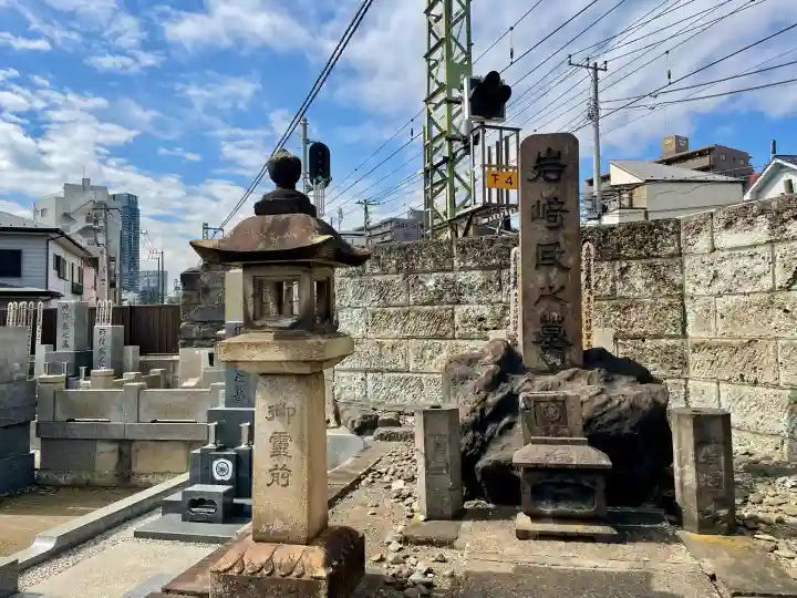 浄瀧寺の{uncategorized: "未分類", other: "その他", undefined: "問題あり", building: "その他建物", grave: "お墓", sacred_gate: "鳥居", guardian: "狛犬", statue: "像", buddha: "仏像", history: "歴史", nature: "自然", garden: "庭園", animal: "動物", pagoda: "塔", temizu: "手水舎", mountain_gate: "山門・神門", sanctuary: "本殿・本堂", subordinate: "末社・摂社", art: "芸術", scenery: "景色", jizo: "地蔵", ema: "絵馬", goshuin: "御朱印", omikuji: "おみくじ", items: "授与品その他", amulet: "お守り", goshuincho: "御朱印帳", eats: "食事", festival: "お祭り", votive_dance: "神楽", shichigosan: "七五三参", wedding: "結婚式", experience: "体験その他", initially: "初詣", around: "周辺", anti_infection: "感染症対策"}