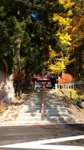 御座石神社の建物その他