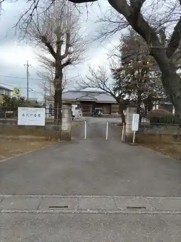 長久寺の山門