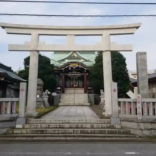 諏訪神社の鳥居