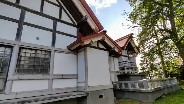 真龍神社の本殿