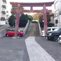 白金氷川神社の鳥居