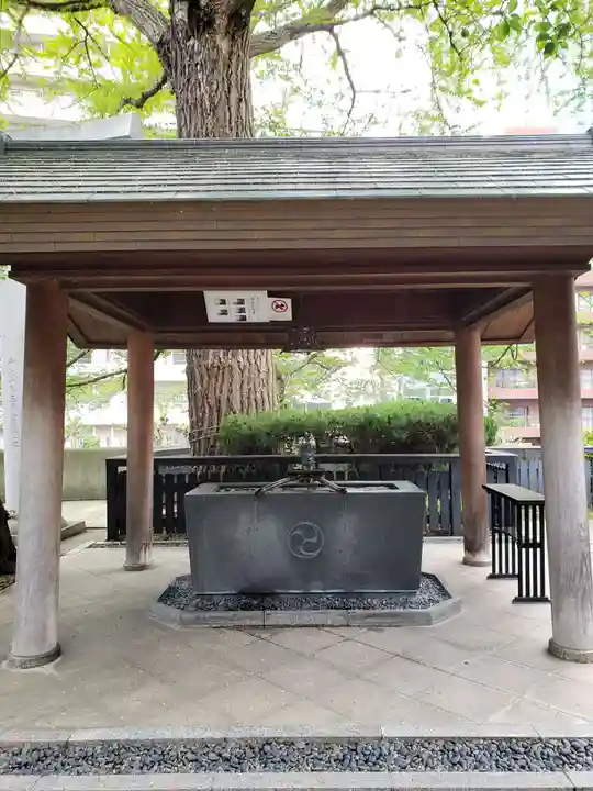 熊野神社の手水舎