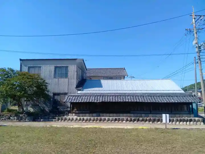 応蓮寺の{uncategorized: "未分類", other: "その他", undefined: "問題あり", building: "その他建物", grave: "お墓", sacred_gate: "鳥居", guardian: "狛犬", statue: "像", buddha: "仏像", history: "歴史", nature: "自然", garden: "庭園", animal: "動物", pagoda: "塔", temizu: "手水舎", mountain_gate: "山門・神門", sanctuary: "本殿・本堂", subordinate: "末社・摂社", art: "芸術", scenery: "景色", jizo: "地蔵", ema: "絵馬", goshuin: "御朱印", omikuji: "おみくじ", items: "授与品その他", amulet: "お守り", goshuincho: "御朱印帳", eats: "食事", festival: "お祭り", votive_dance: "神楽", shichigosan: "七五三参", wedding: "結婚式", experience: "体験その他", initially: "初詣", around: "周辺", anti_infection: "感染症対策"}