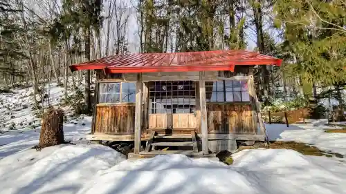 中園神社の本殿