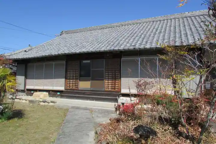 東漸寺の本殿・本堂