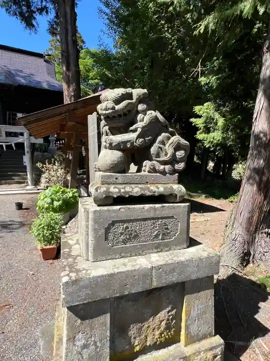高司神社〜むすびの神の鎮まる社〜の狛犬