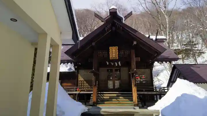 湯澤神社の本殿・本堂