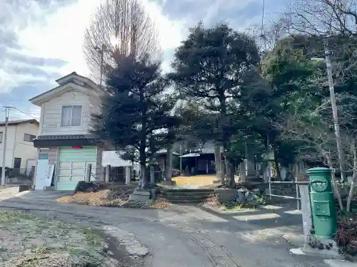 紙敷胡録神社の{uncategorized: "未分類", other: "その他", undefined: "問題あり", building: "その他建物", grave: "お墓", sacred_gate: "鳥居", guardian: "狛犬", statue: "像", buddha: "仏像", history: "歴史", nature: "自然", garden: "庭園", animal: "動物", pagoda: "塔", temizu: "手水舎", mountain_gate: "山門・神門", sanctuary: "本殿・本堂", subordinate: "末社・摂社", art: "芸術", scenery: "景色", jizo: "地蔵", ema: "絵馬", goshuin: "御朱印", omikuji: "おみくじ", items: "授与品その他", amulet: "お守り", goshuincho: "御朱印帳", eats: "食事", festival: "お祭り", votive_dance: "神楽", shichigosan: "七五三参", wedding: "結婚式", experience: "体験その他", initially: "初詣", around: "周辺", anti_infection: "感染症対策"}