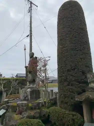 春日神社の像