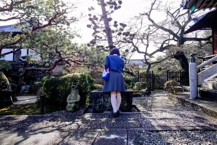 霊鷲院(曼陀羅寺塔頭)の手水舎