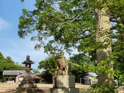 岩岡神社の狛犬