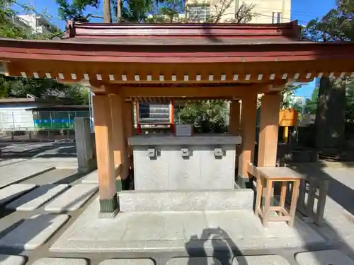 お三の宮日枝神社の手水舎